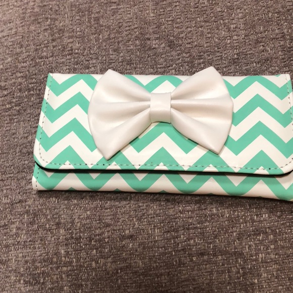 Handbags - Small Wallet